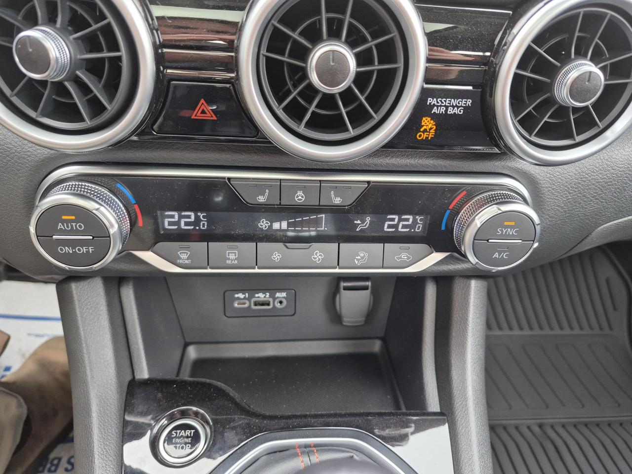 2025 Nissan Sentra SR Photo30