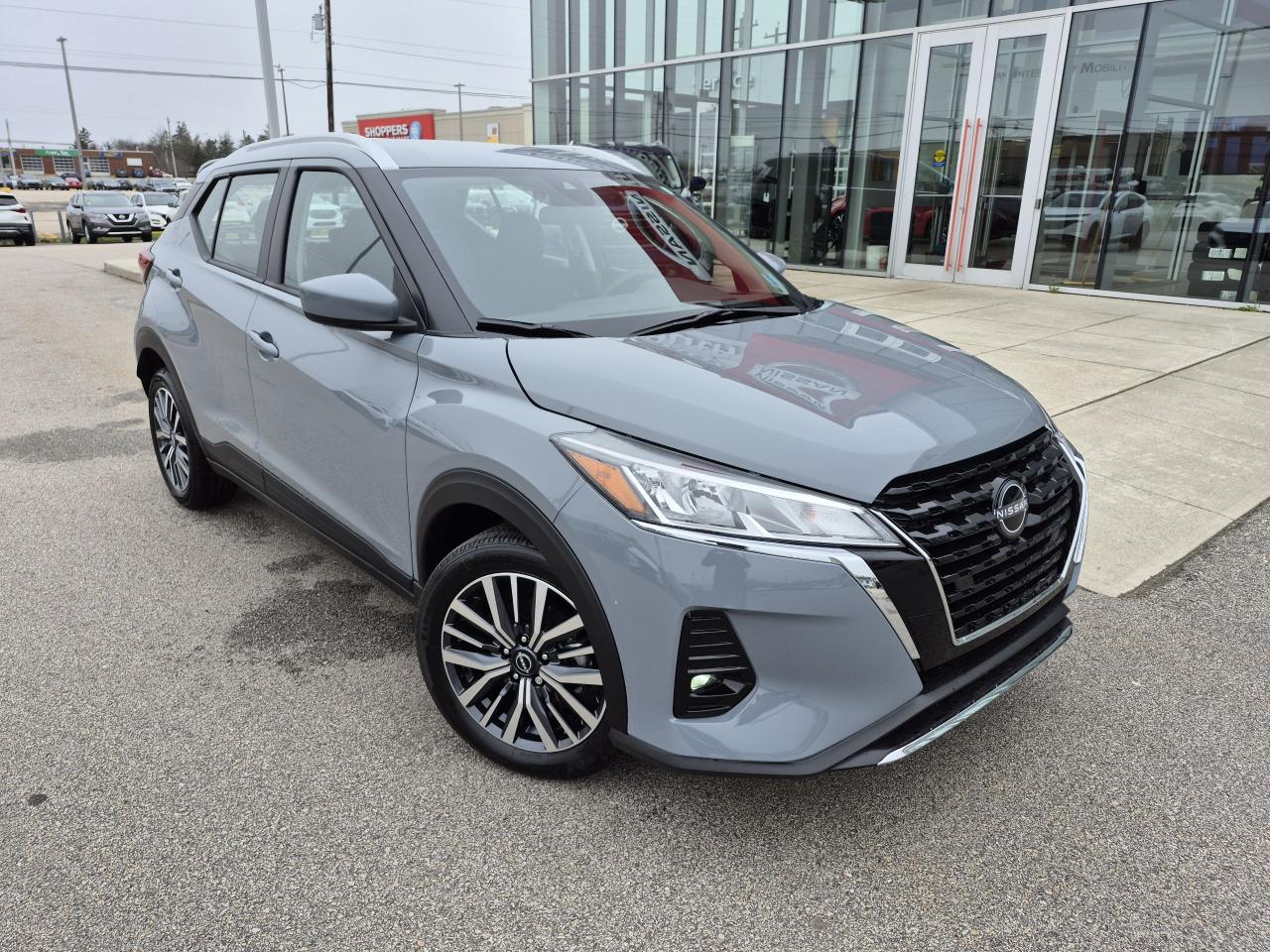 2025 Nissan Kicks Play SV FWD