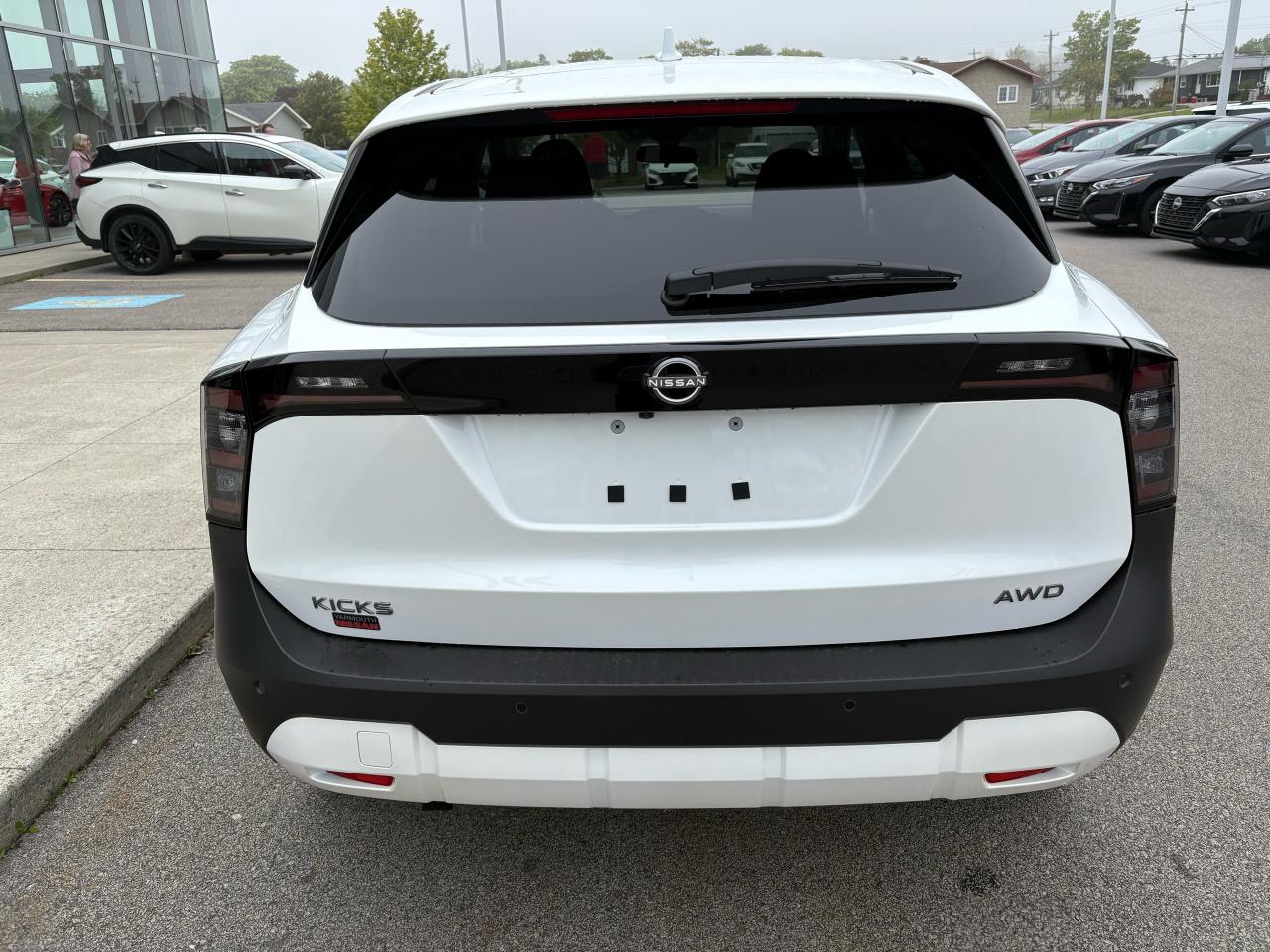 2025 Nissan Kicks SV Photo4