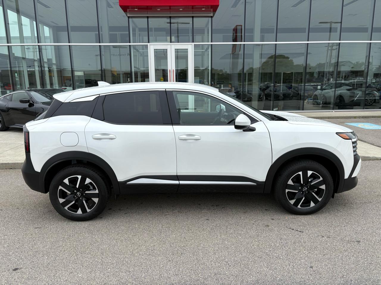 2025 Nissan Kicks SV Photo3
