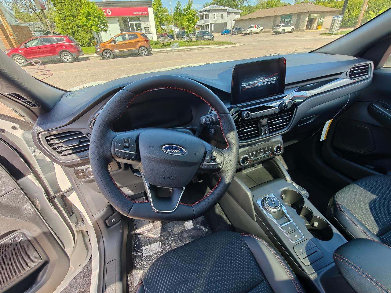 2025 Ford Escape ST-Line Select AWD Photo5