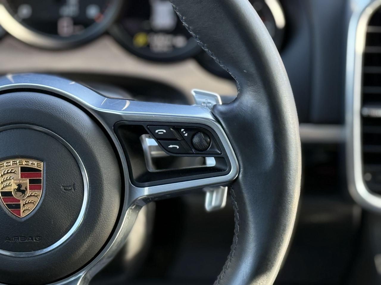 2017 Porsche Cayenne | PREMIUM | BOSE SOUND | PANO | NAVI | LOADED - Photo #20