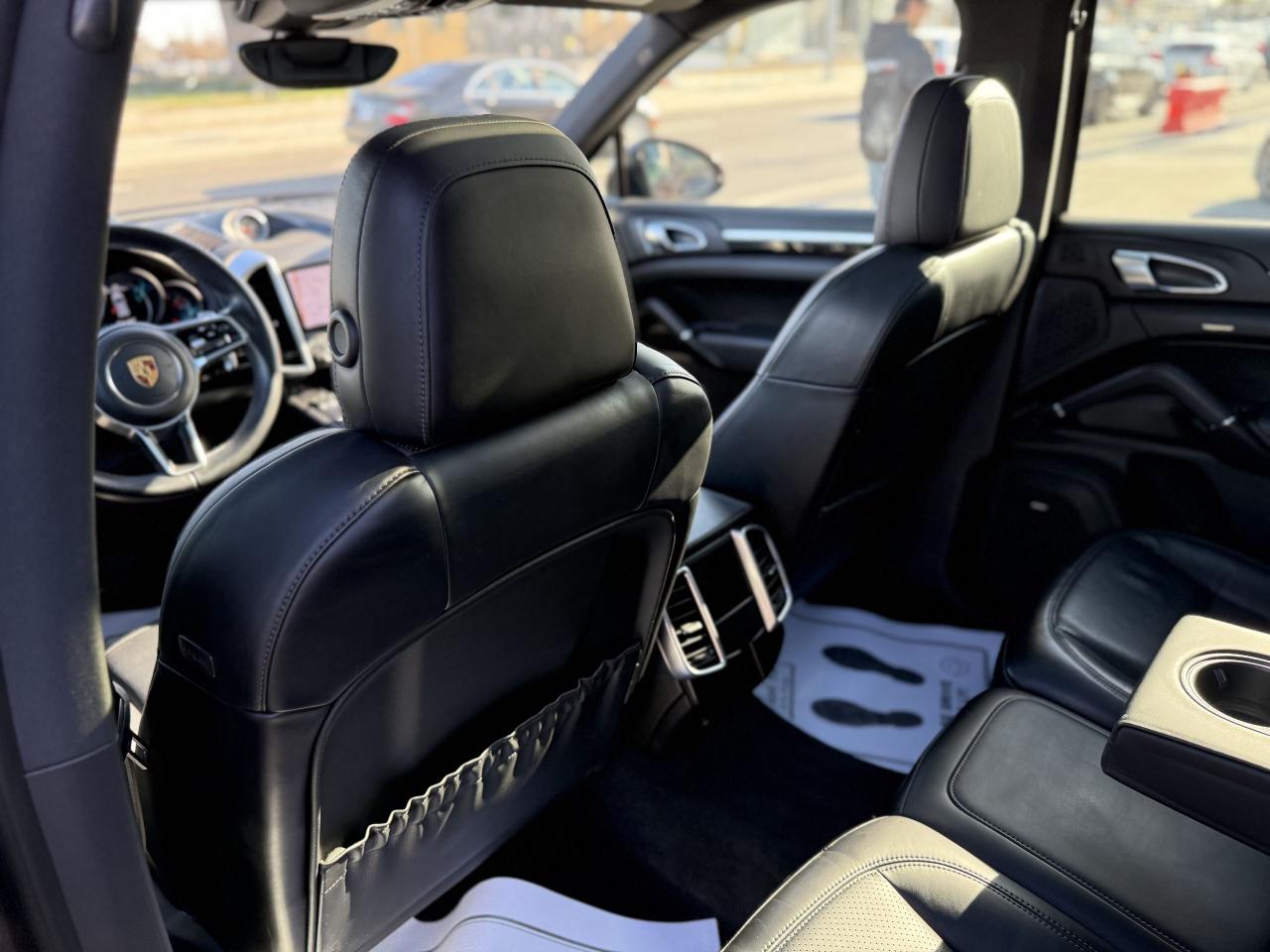 2017 Porsche Cayenne | PREMIUM | BOSE SOUND | PANO | NAVI | LOADED - Photo #37