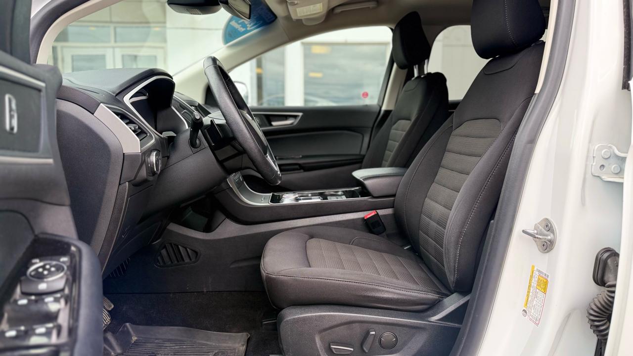 2020 Ford Edge  Photo4