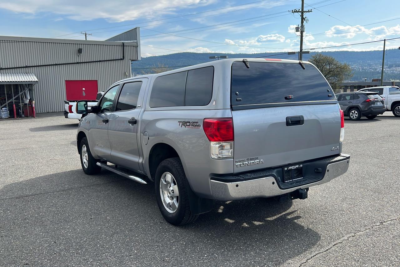 2010 Toyota Tundra 4X4 Crewmax SR5 5.7L SR5 Photo