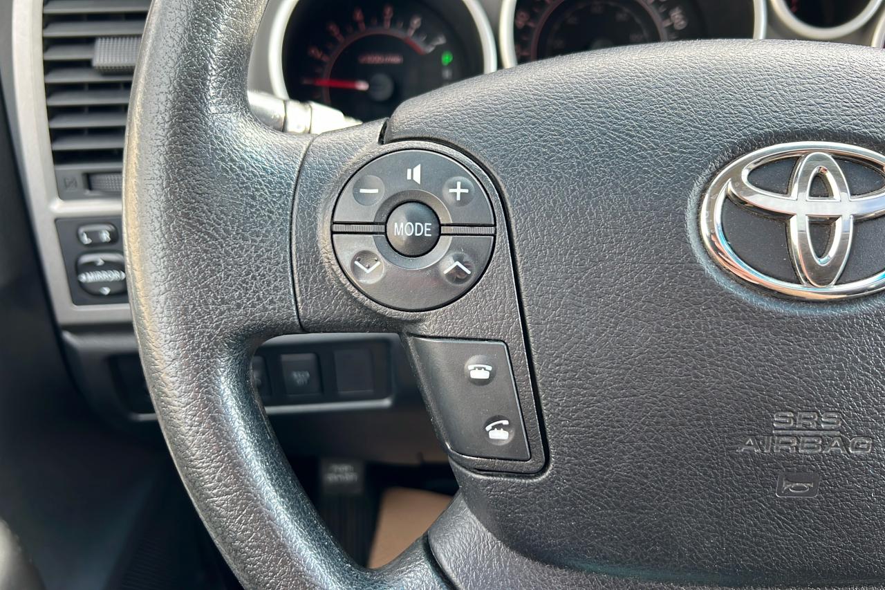 2010 Toyota Tundra 4X4 Crewmax SR5 5.7L SR5 Photo