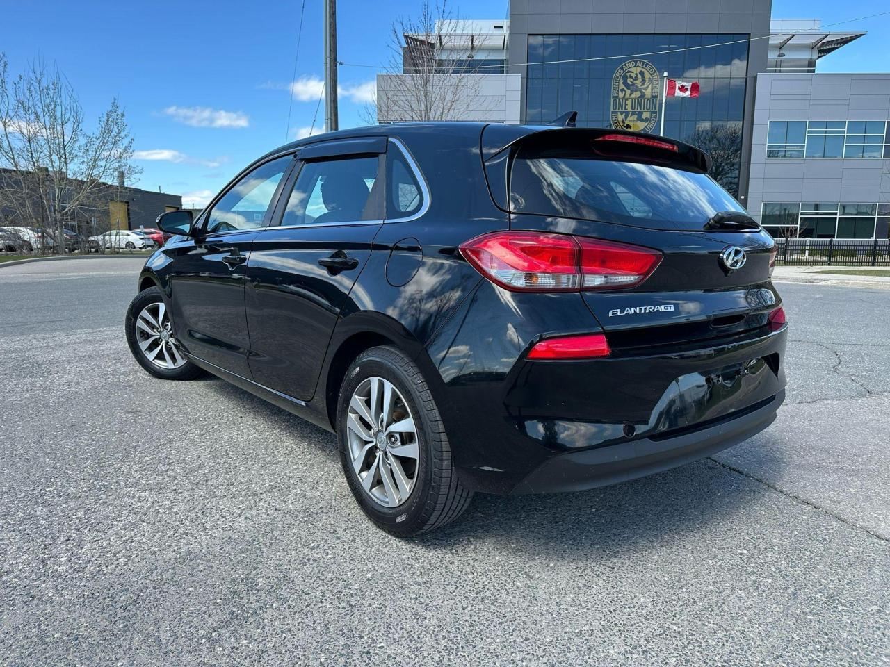 2019 Hyundai Elantra GT FULLY CERTIFIED // NO ACCIDENT // 3Y WARRANTY AVE - Photo #12