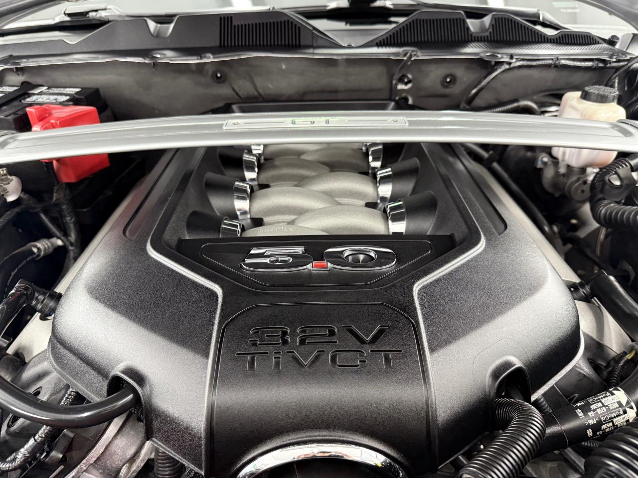 2012 Ford Mustang GT Convertible - Photo #11