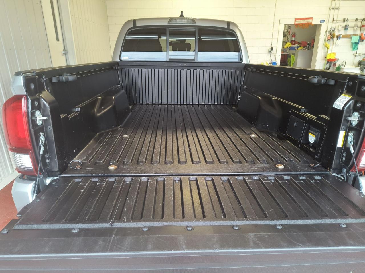 2022 Toyota Tacoma SR5 DOUBLE CAB 4X4 Photo