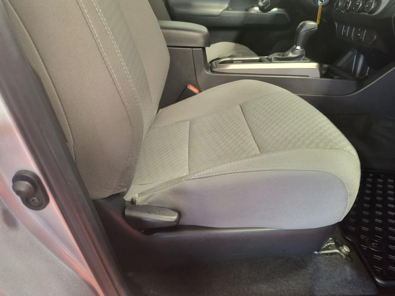 2022 Toyota Tacoma SR5 DOUBLE CAB 4X4 Photo