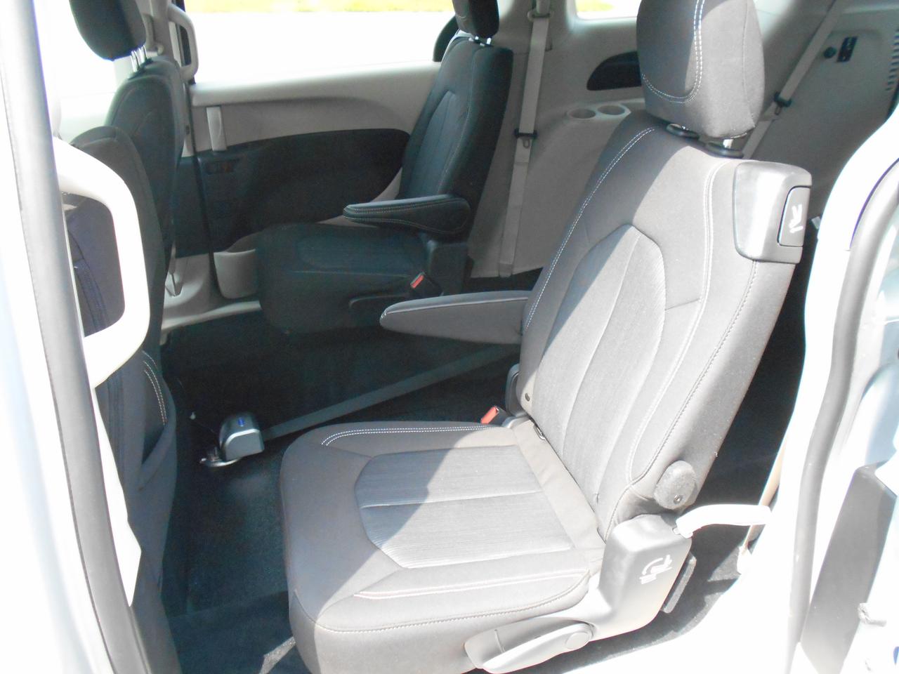 2024 Chrysler Grand Caravan SXT-Wheelchair Accessible Rear Entry Photo