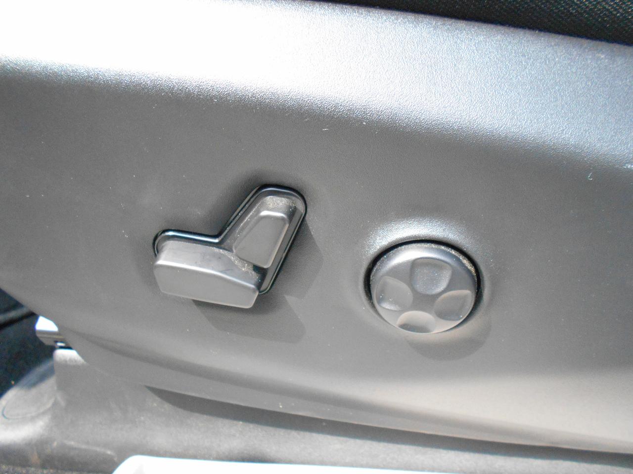 2024 Chrysler Grand Caravan SXT-Wheelchair Accessible Rear Entry Photo