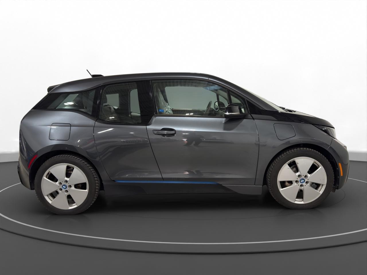 2017 BMW i3 w/Range Extender - Photo #5