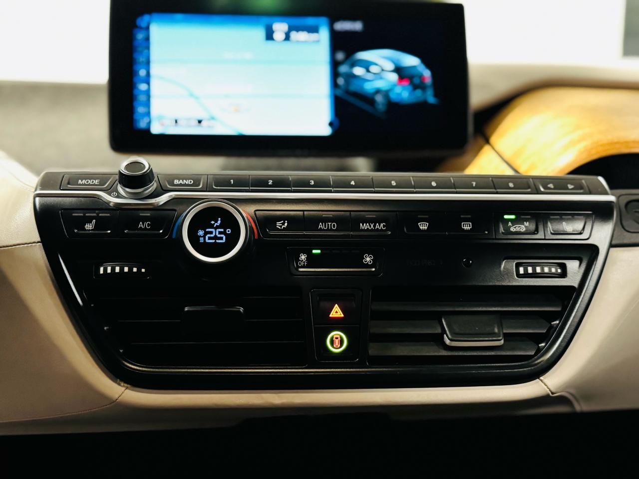 2017 BMW i3 w/Range Extender - Photo #15