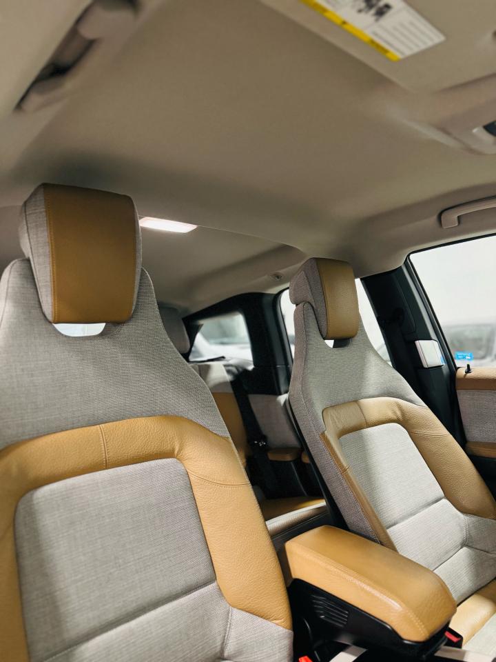 2017 BMW i3 w/Range Extender - Photo #26