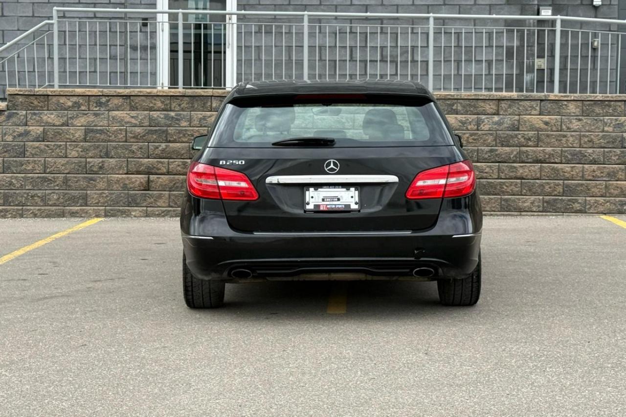 2014 Mercedes-Benz B-Class 4dr HB B 250 Sports Tourer | WINTER SALE! Photo3