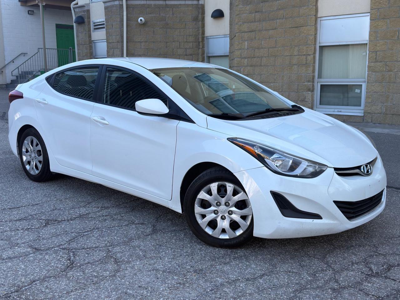 2016 Hyundai Elantra 4dr Sdn Man GL - Photo #3