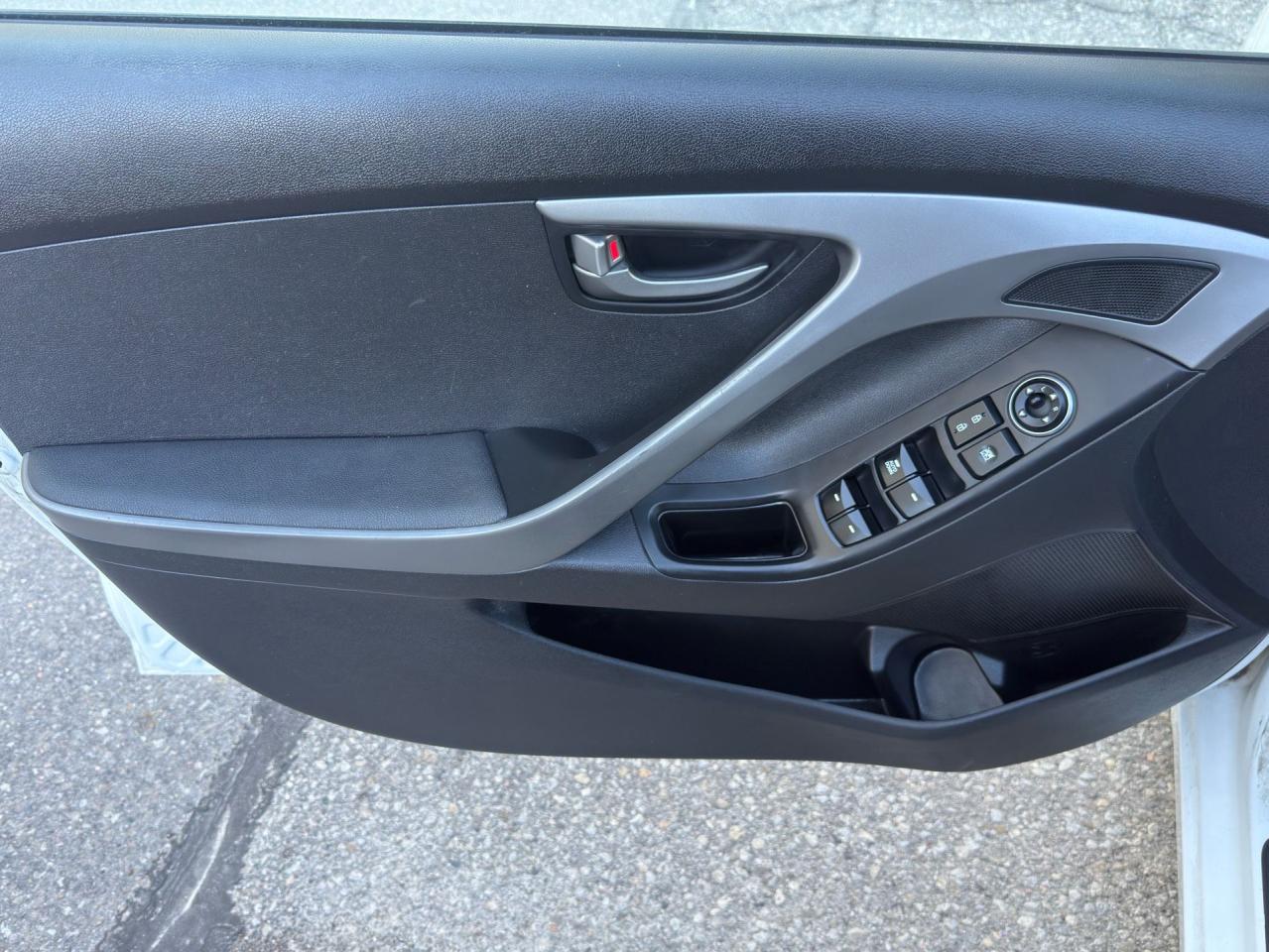2016 Hyundai Elantra 4dr Sdn Man GL - Photo #9