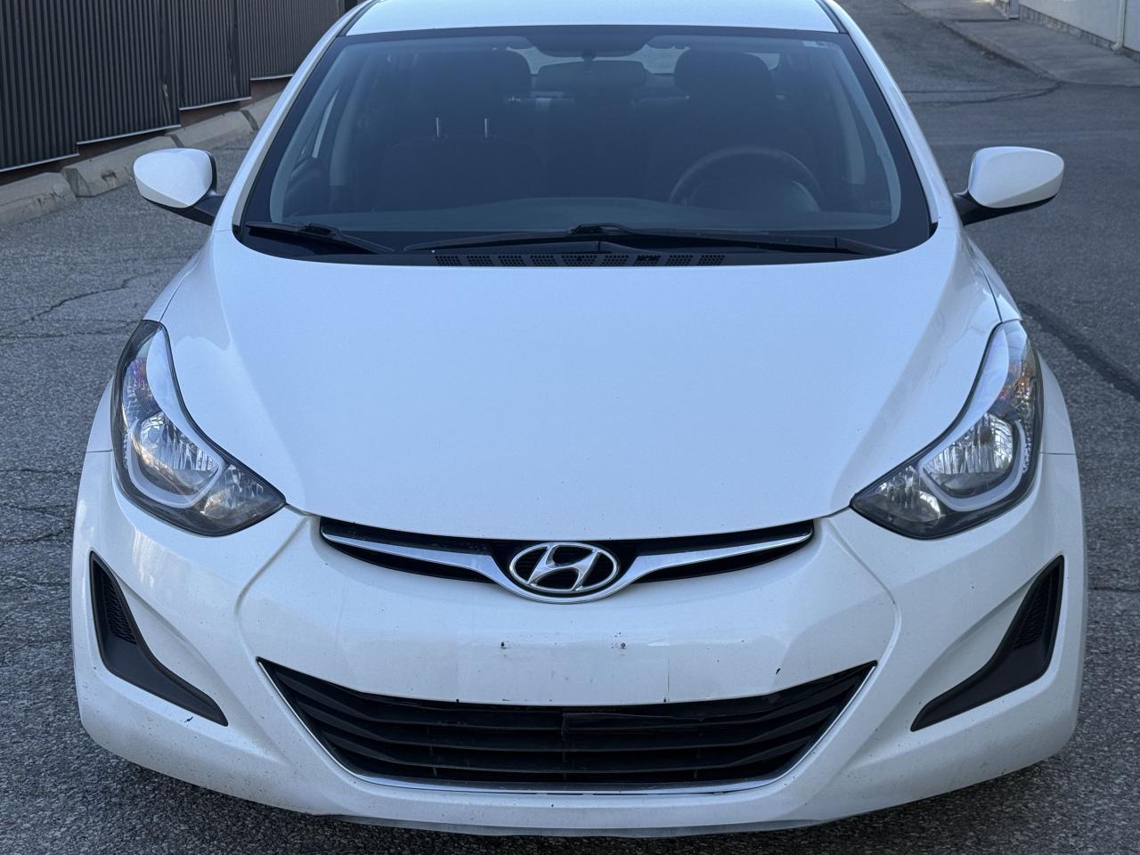 2016 Hyundai Elantra 4dr Sdn Man GL - Photo #2