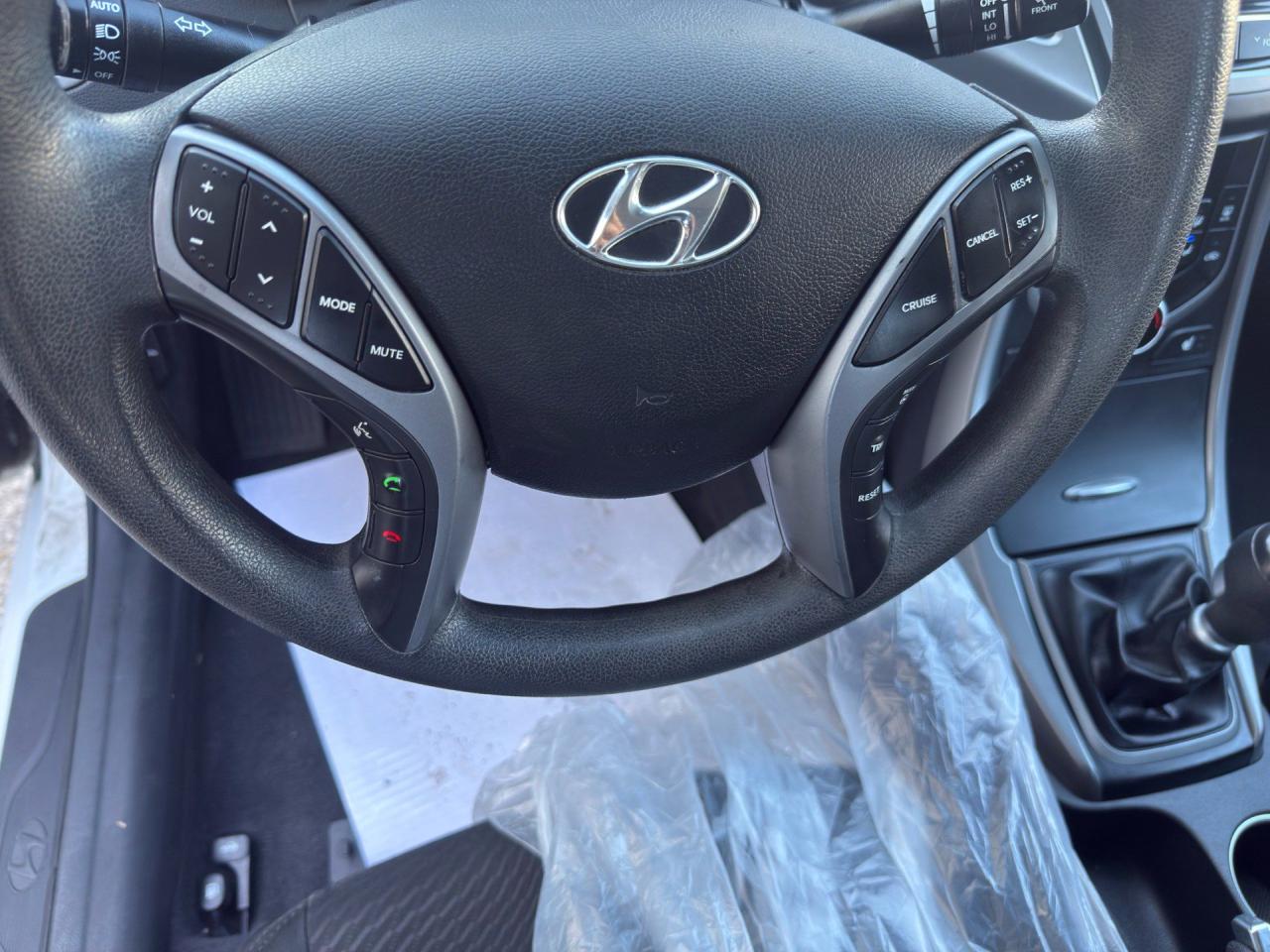 2016 Hyundai Elantra 4dr Sdn Man GL - Photo #13