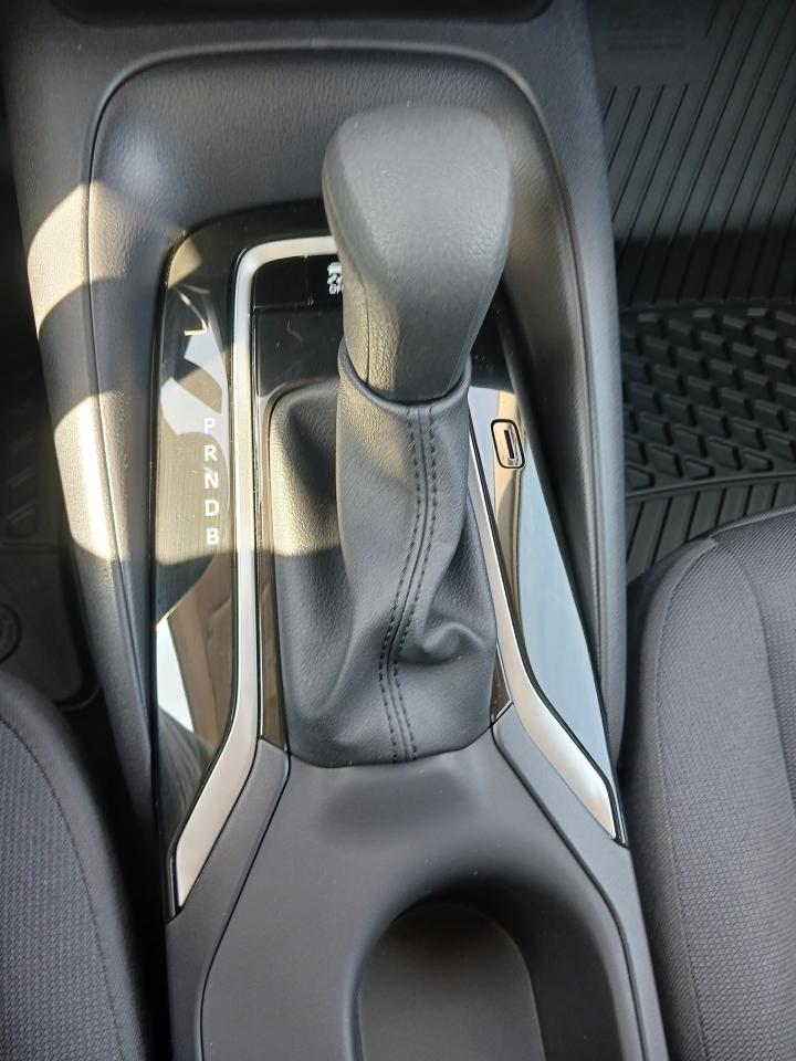 2025 Toyota Corolla L - Photo #8