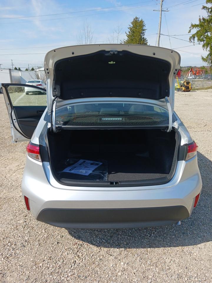 2025 Toyota Corolla LE - Photo #12