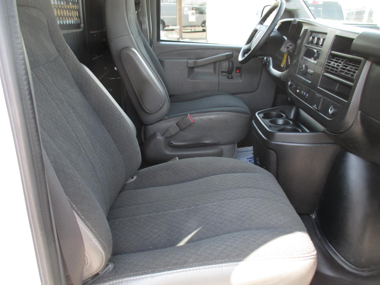 2019 GMC Savana 2500 RWD 2500 135" - Photo #8