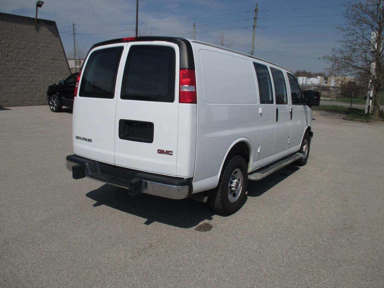 2019 GMC Savana 2500 RWD 2500 135" - Photo #5