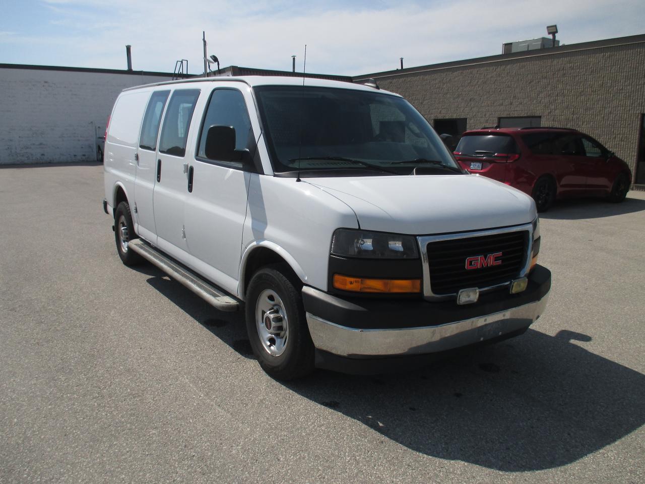 2019 GMC Savana 2500 RWD 2500 135" - Photo #3