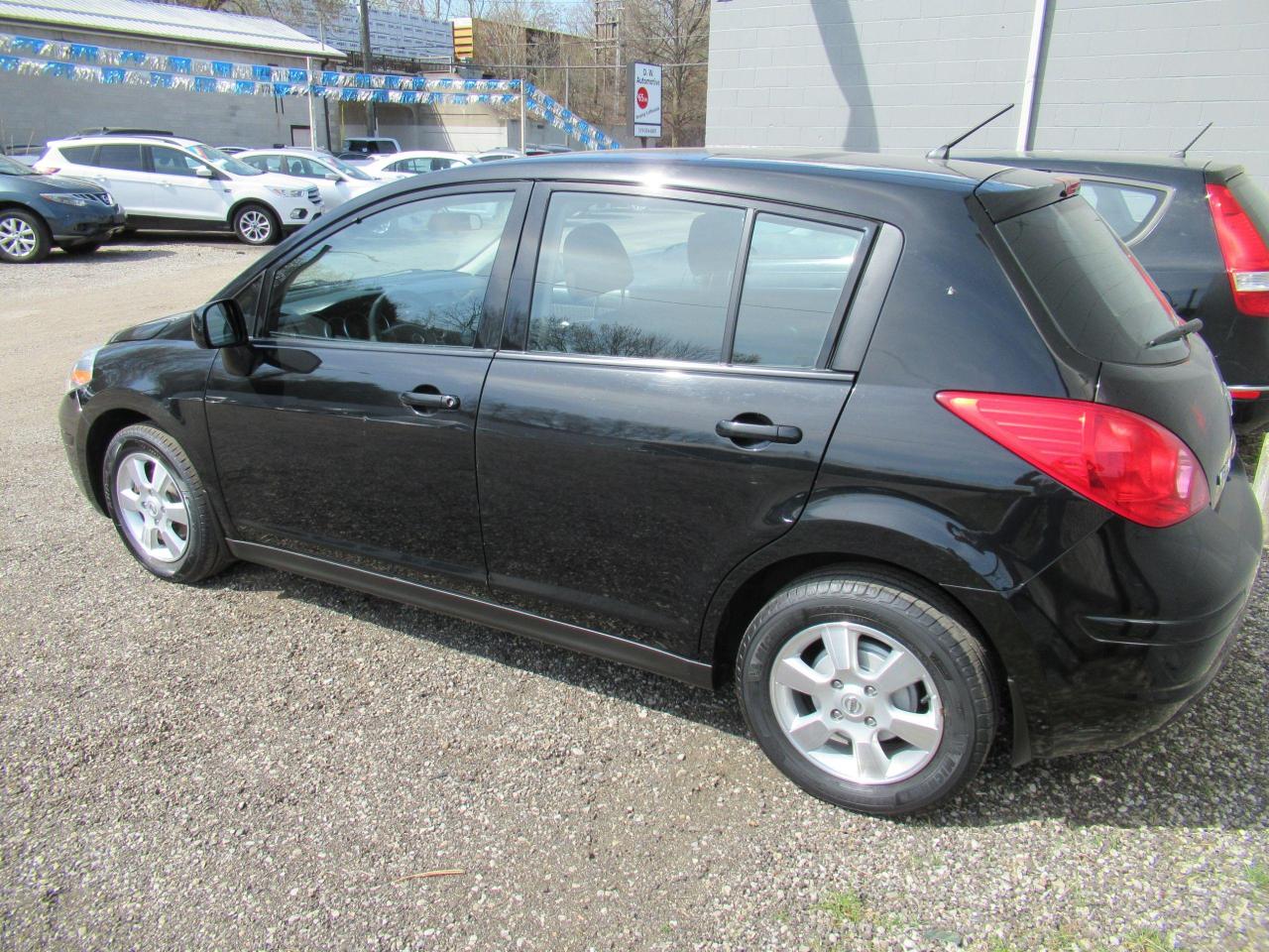 2012 Nissan Versa S - Photo #3