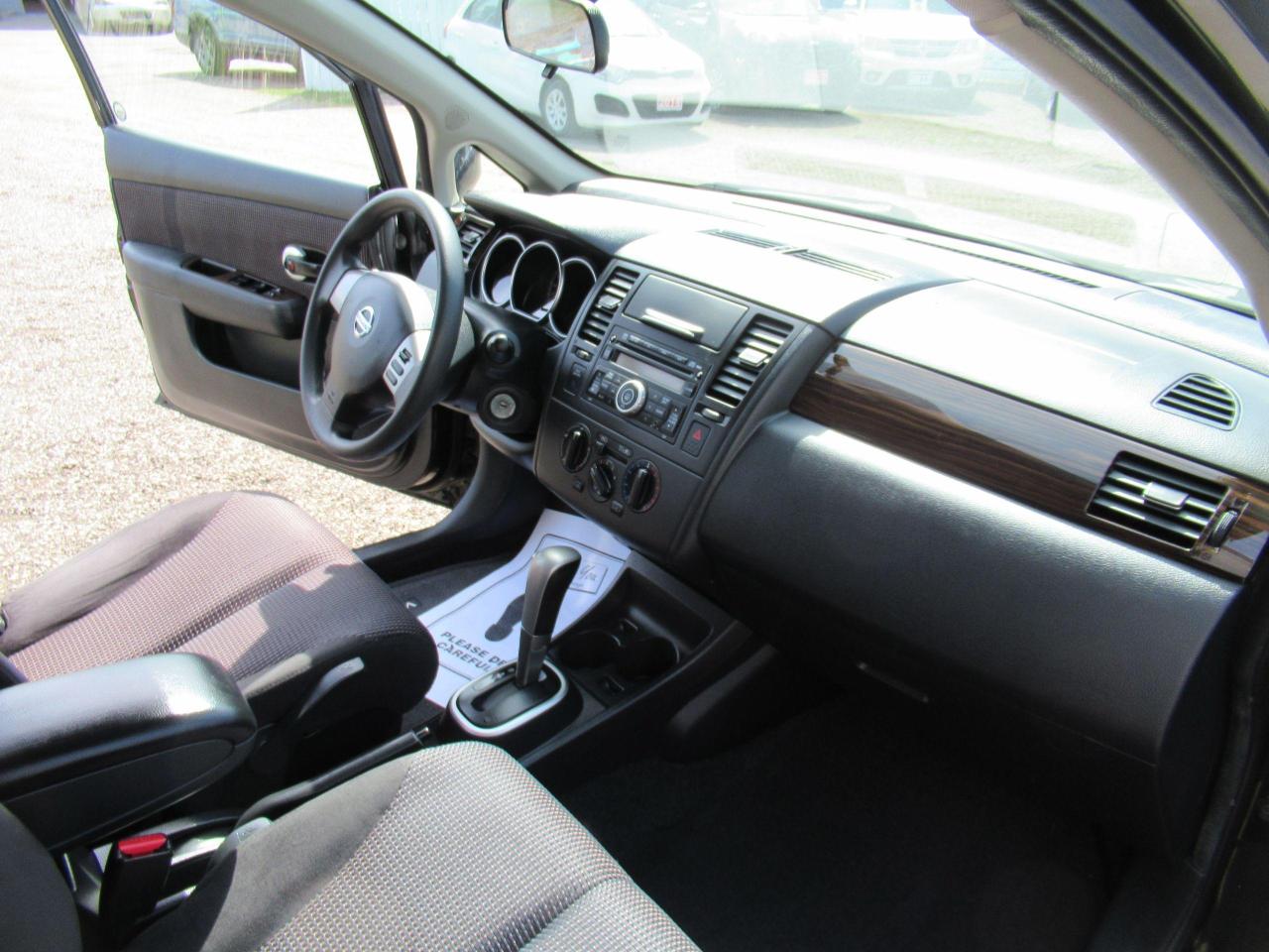 2012 Nissan Versa S - Photo #7