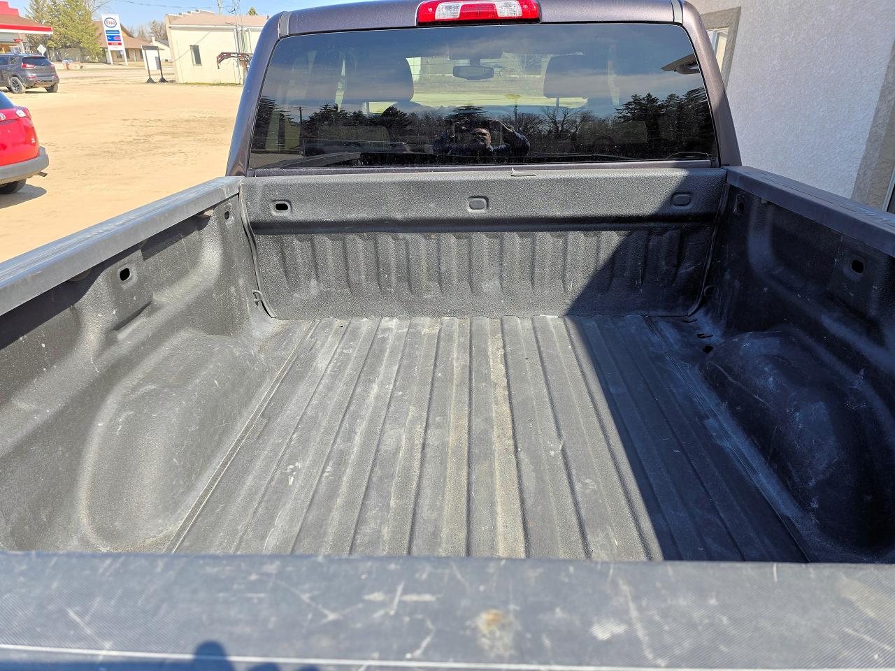 2015 GMC Sierra 1500 4WD CREW CAB 143.5" SLE - Photo #15