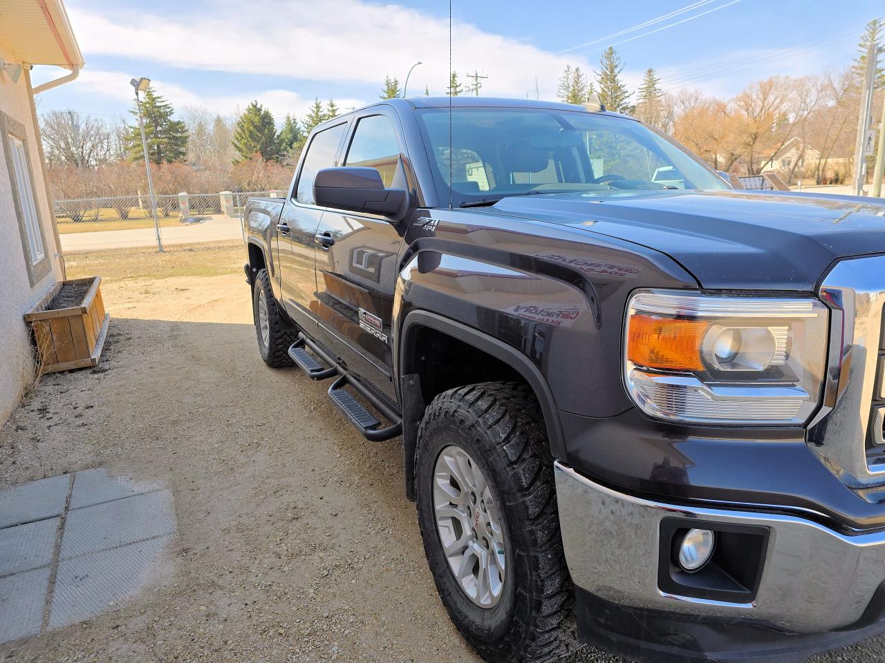 2015 GMC Sierra 1500 4WD CREW CAB 143.5" SLE - Photo #4