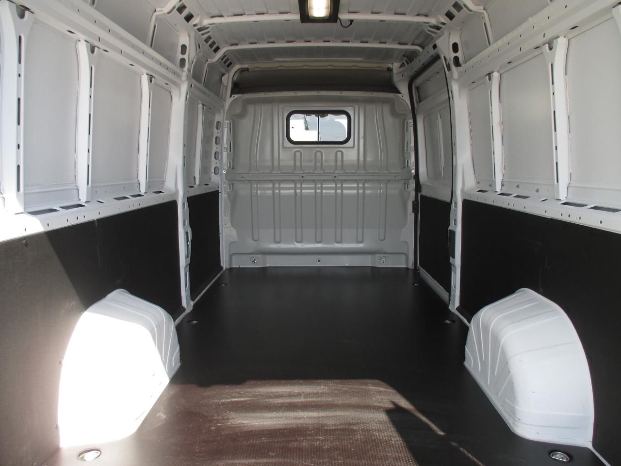 2024 RAM Cargo Van Tradesman 3500 High Roof Ext 159" WB w/Pass Seat - Photo #8