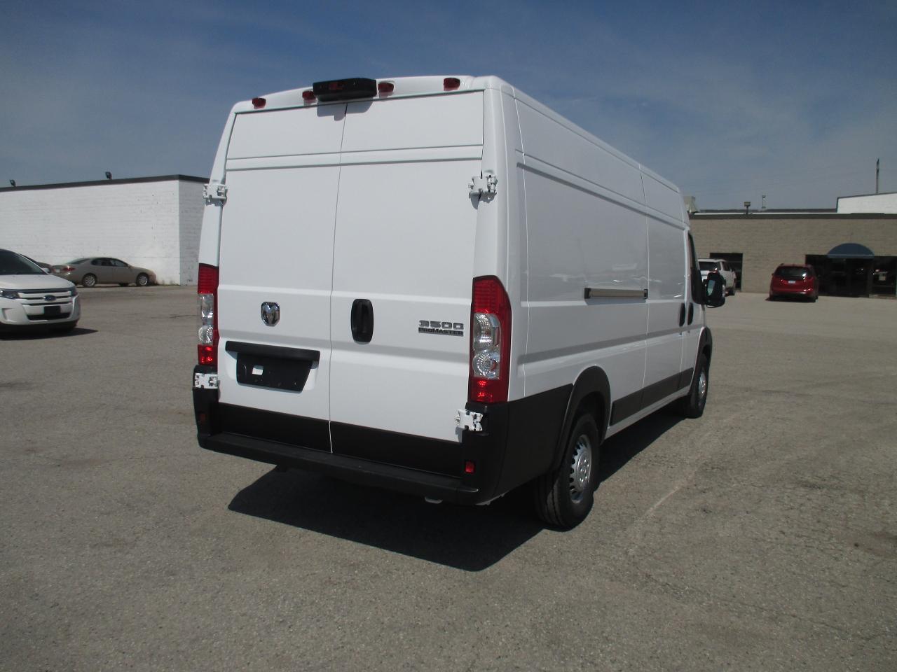 2024 RAM Cargo Van Tradesman 3500 High Roof Ext 159" WB w/Pass Seat - Photo #5