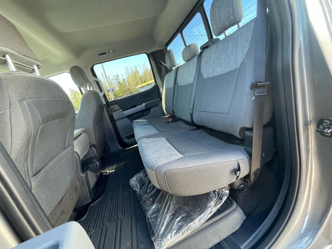 2022 Ford F-150 XLT 4X4 SUPERCREW W/302A / HEATED SEATS Photo5