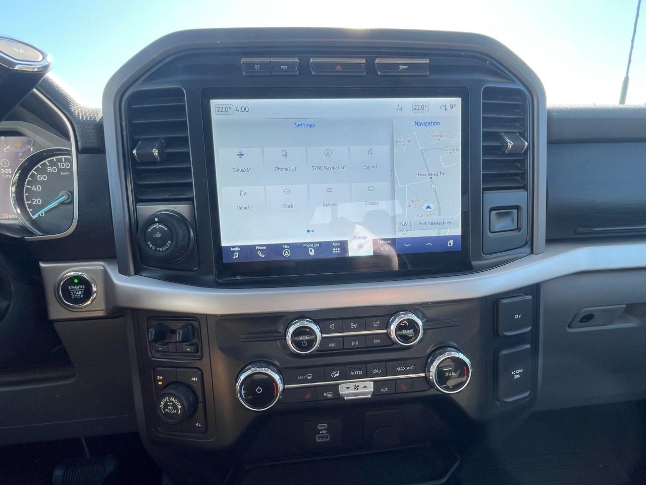 2022 Ford F-150 XLT 4X4 SUPERCREW W/302A / HEATED SEATS Photo5