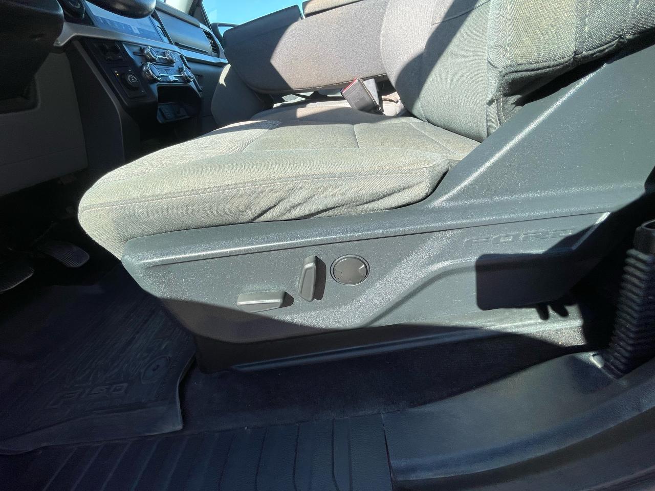 2022 Ford F-150 XLT 4X4 SUPERCREW W/302A / HEATED SEATS Photo5