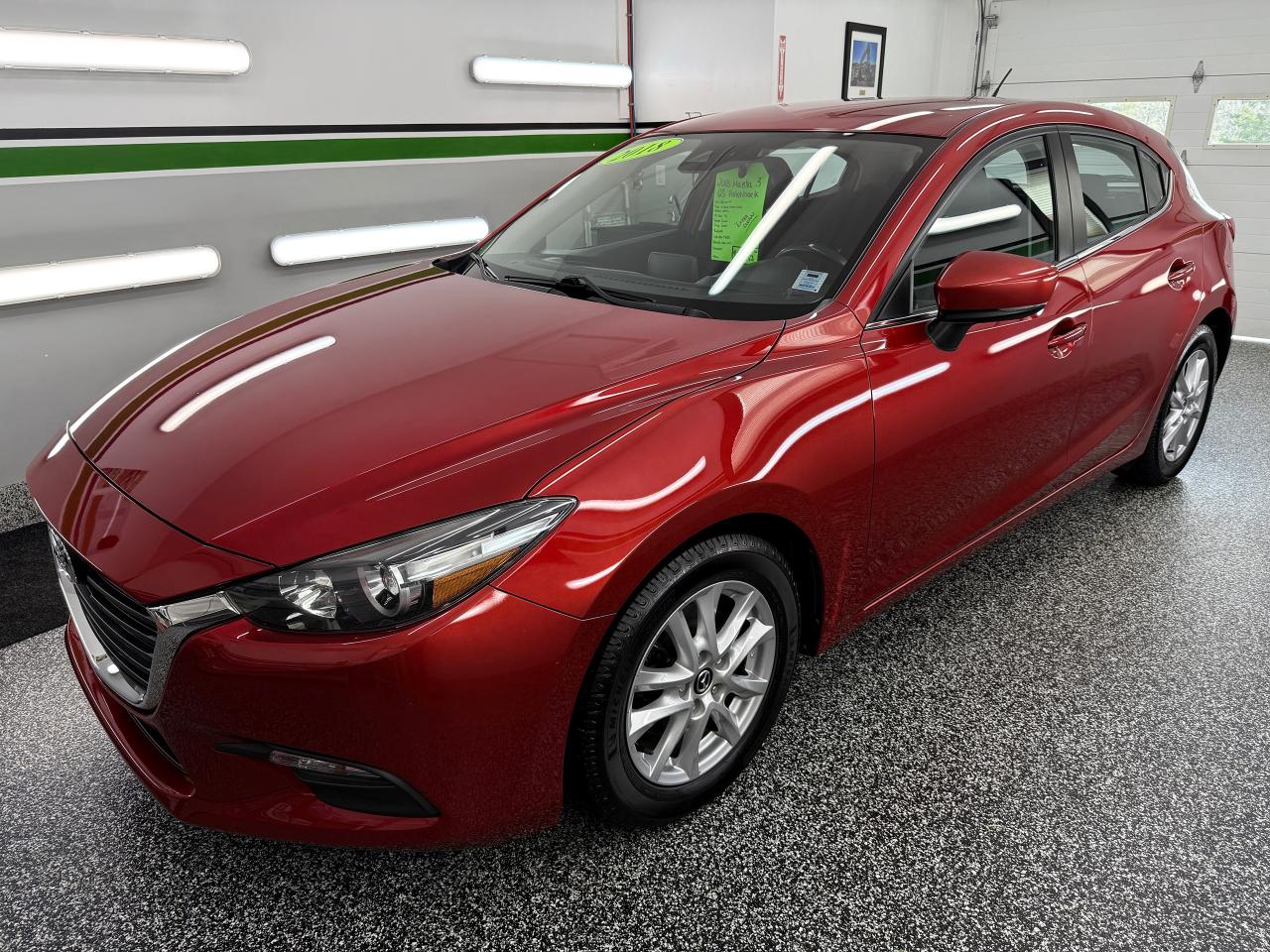 2018 Mazda MAZDA3 GS - Photo #3