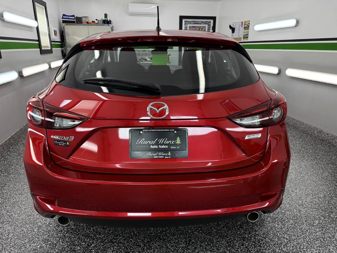 2018 Mazda MAZDA3 GS - Photo #5