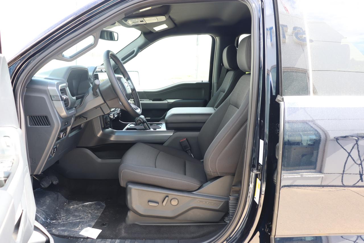 2025 Ford F-150 XLT 4WD SuperCrew 5.5' Box Photo5