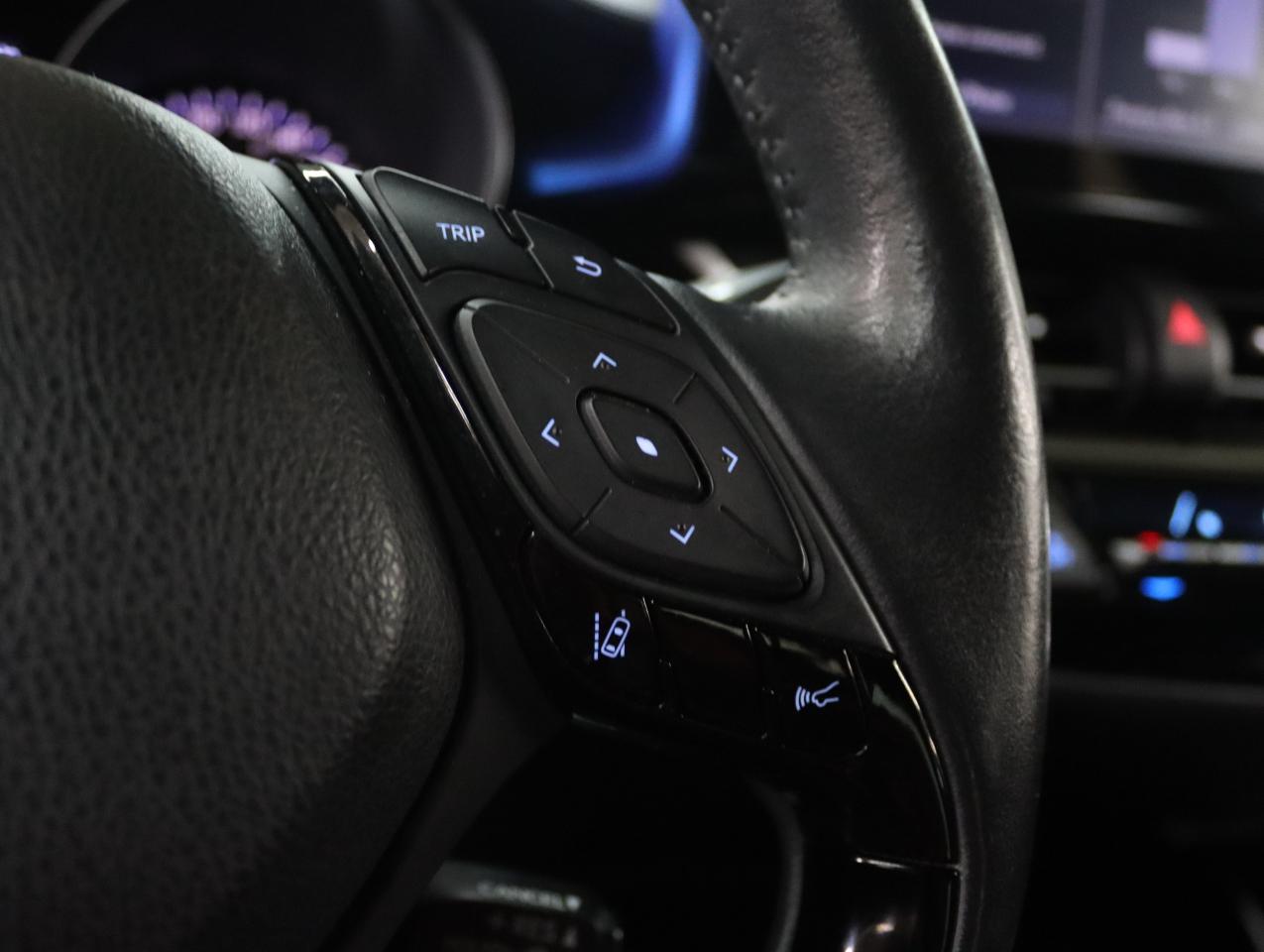 2021 Toyota C-HR XLE PREMIUM | LaneDep | Heated Seats | CarPlay