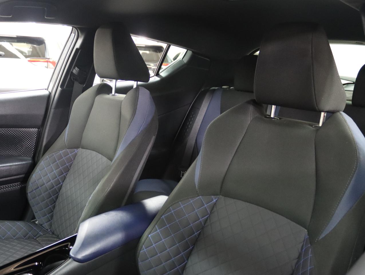 2021 Toyota C-HR XLE PREMIUM | LaneDep | Heated Seats | CarPlay