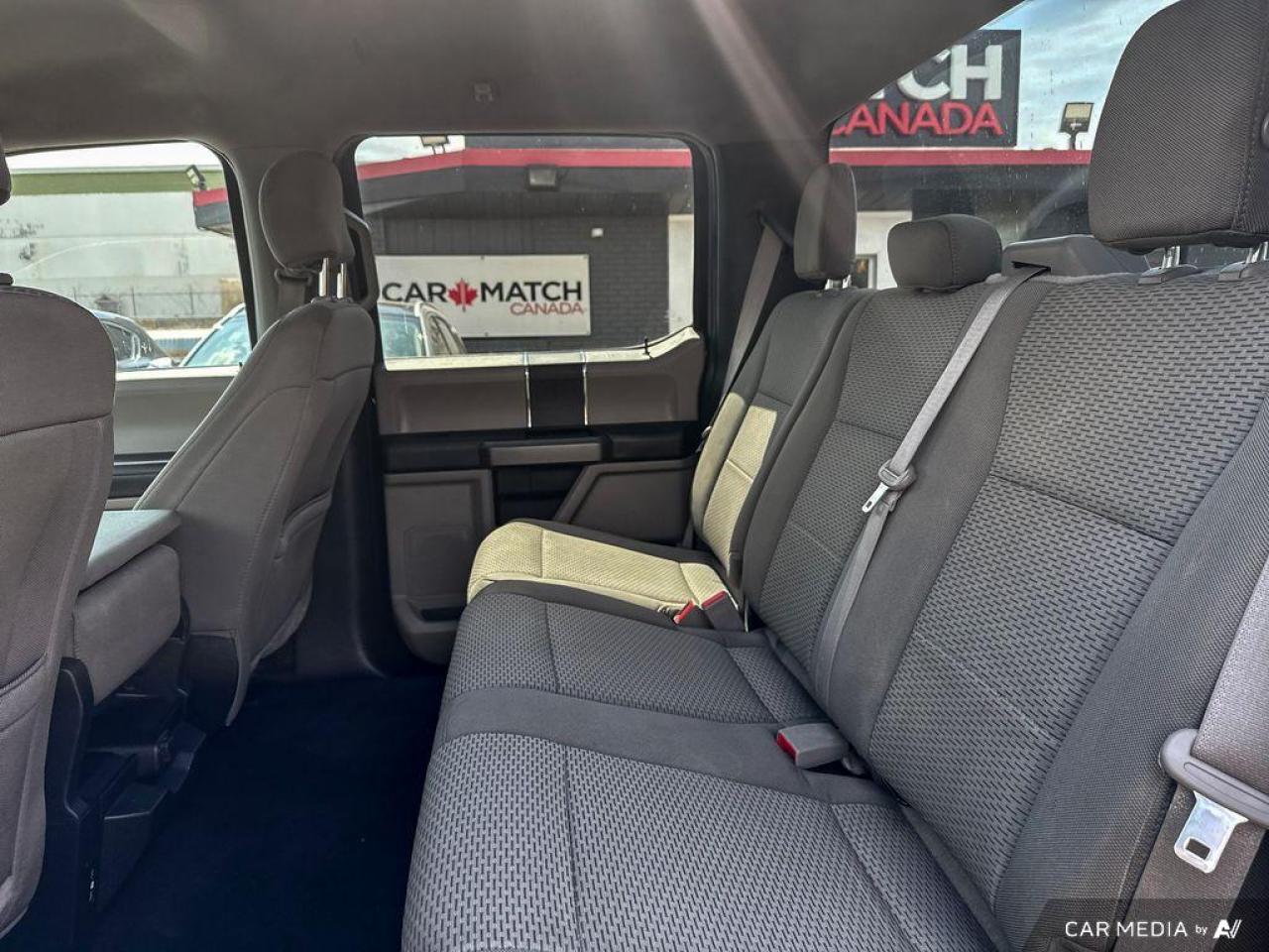 2019 Ford F-150 XLT / CHROME WHEELS / 4X4 /CREW CAB / NO ACCIDENTS - Photo #12