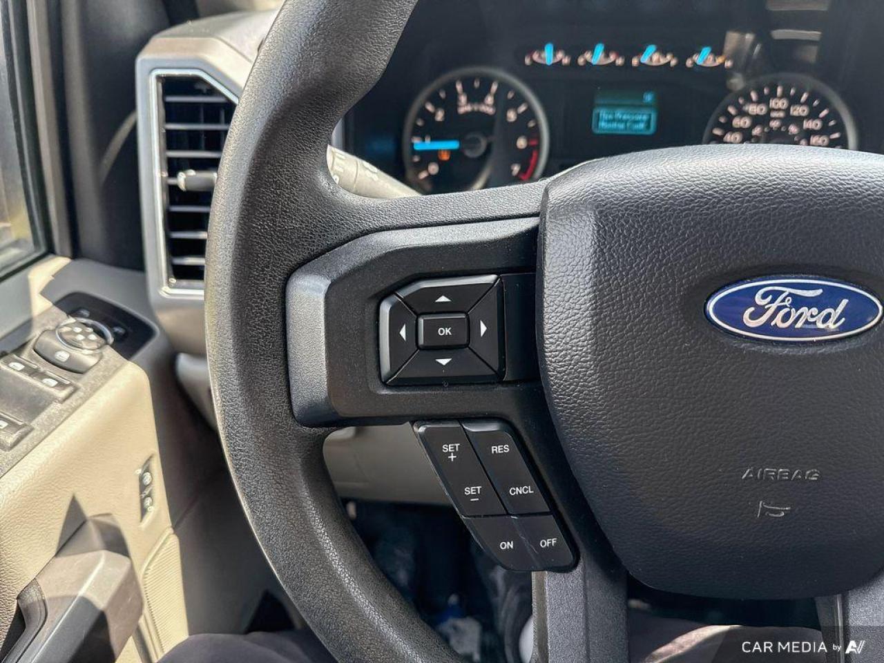 2019 Ford F-150 XLT / CHROME WHEELS / 4X4 /CREW CAB / NO ACCIDENTS - Photo #21