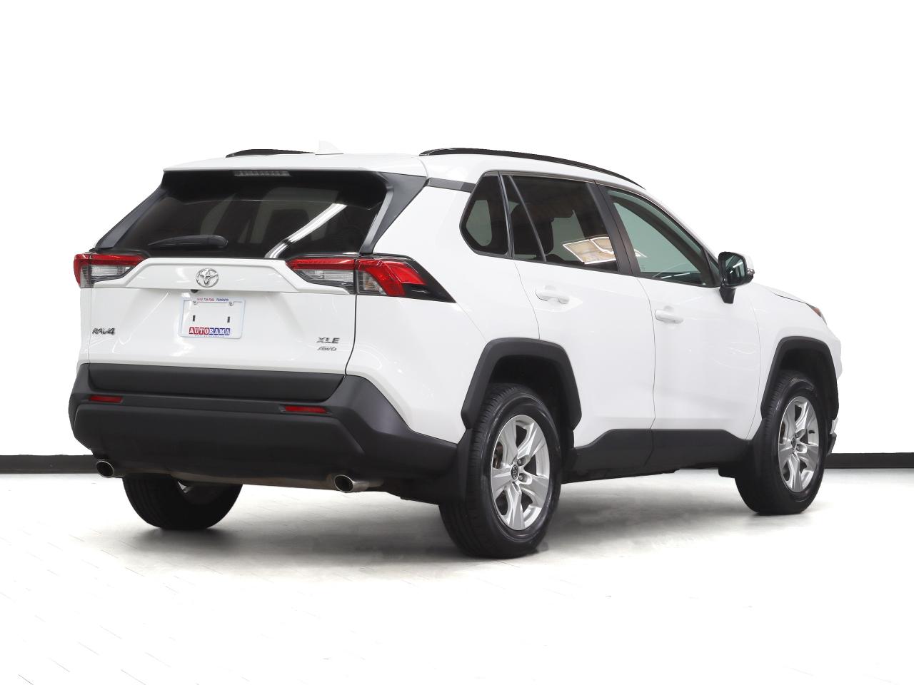 2021 Toyota RAV4 XLE | AWD | Sunroof | Heated Seats | BSM | CarPlay
