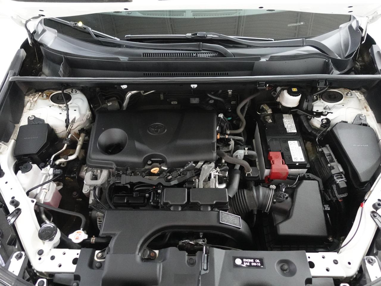 2021 Toyota RAV4 XLE | AWD | Sunroof | Heated Seats | BSM | CarPlay