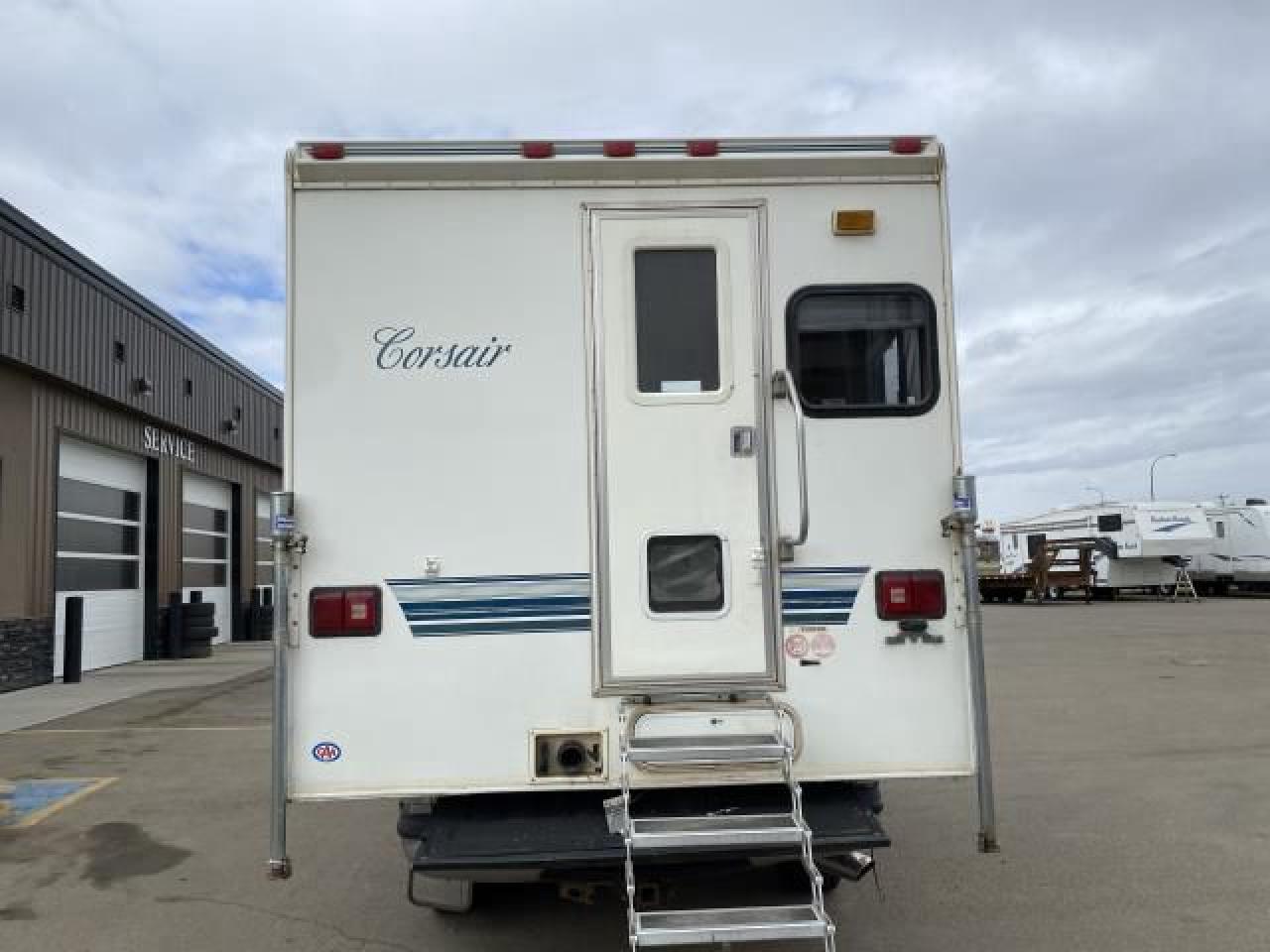 2000 Corsair 9'2" CAMPER  - Photo #6