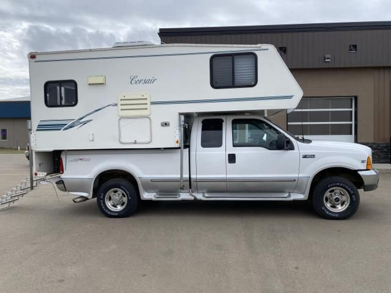 2000 Corsair 9'2" CAMPER  - Photo #8