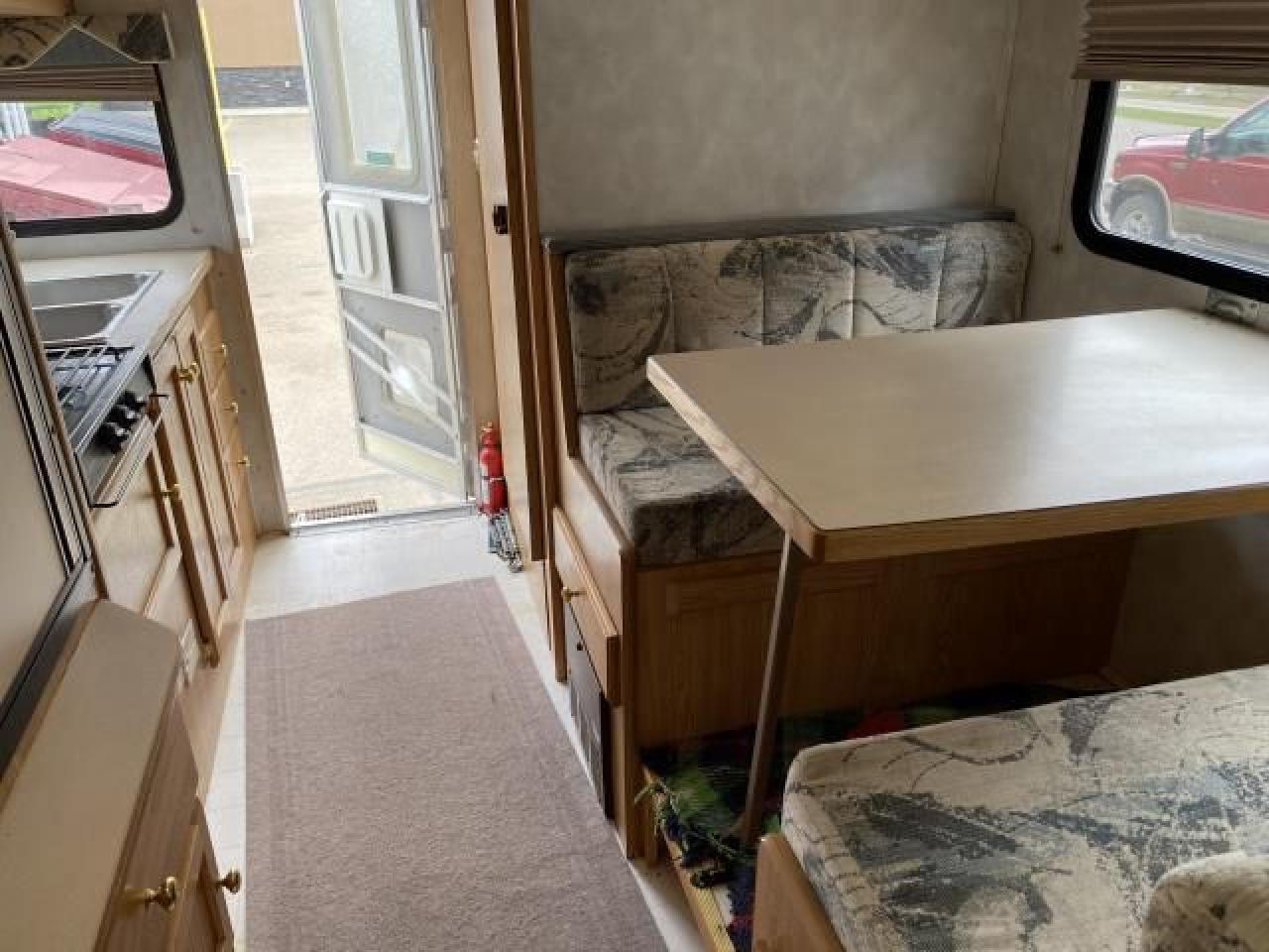 2000 Corsair 9'2" CAMPER  - Photo #9